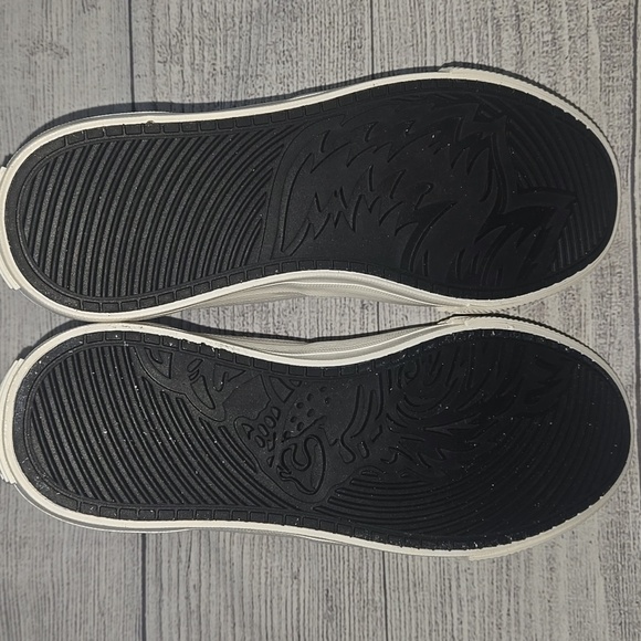 Darc Sport Canvas Suede High Top Sneakers Off White Size Women 6.5 / Men 5.5 NWT - Picture 9 of 13